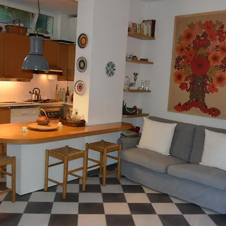 Pretty White House Feriehus