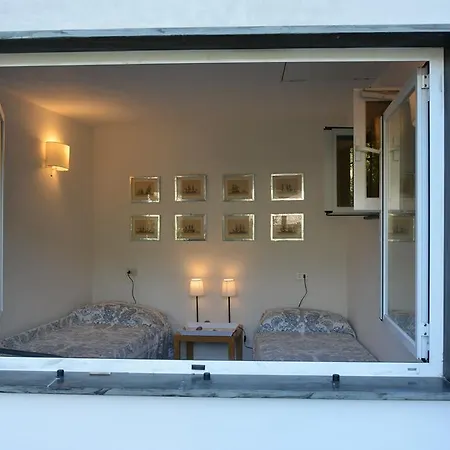 Pretty White House * Monterosso al Mare